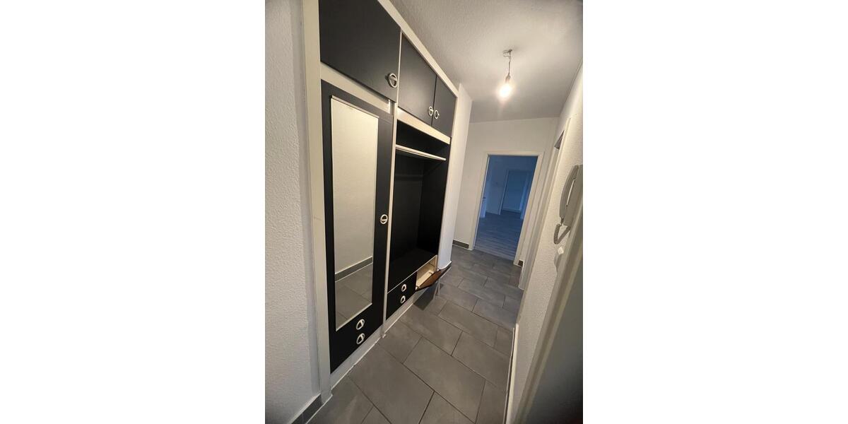 Etagenwohnung Stuttgart Degerloch - 3 Zimmer, 64 m&sup2;, 1.200&euro; | Angebot:25923502