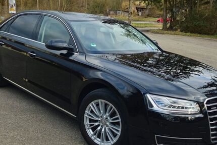 Audi A8 128.000 km 28.000 &euro; Marbach 71672