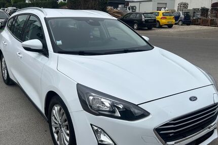 Ford Focus 211.000 km 6.800 &euro; Waiblingen OT Hegnach 71334