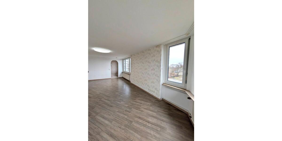 Etagenwohnung Ludwigsburg - 2 Zimmer, 73 m&sup2;, 289.000&euro; | Angebot:25415563