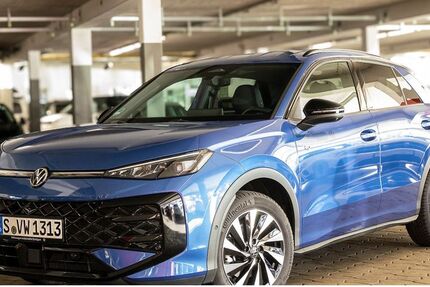 VW T-Roc 5.174 km 41.490 &euro; Stuttgart 70563