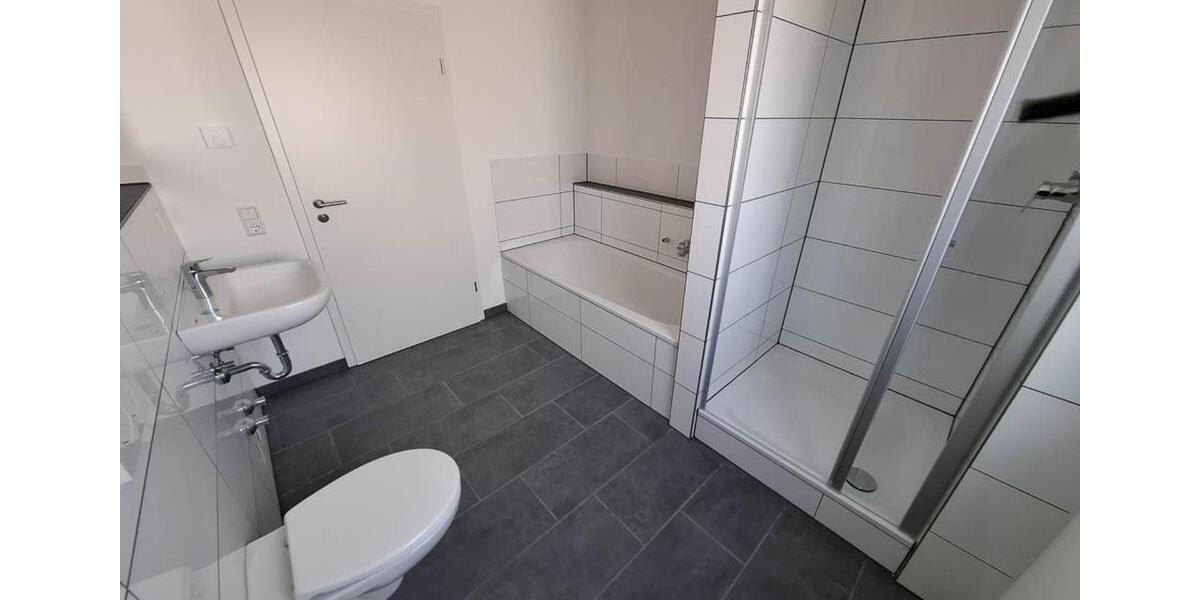Etagenwohnung Leonberg - 3.5 Zimmer, 90 m&sup2;, 1.390&euro; | Angebot:25957119