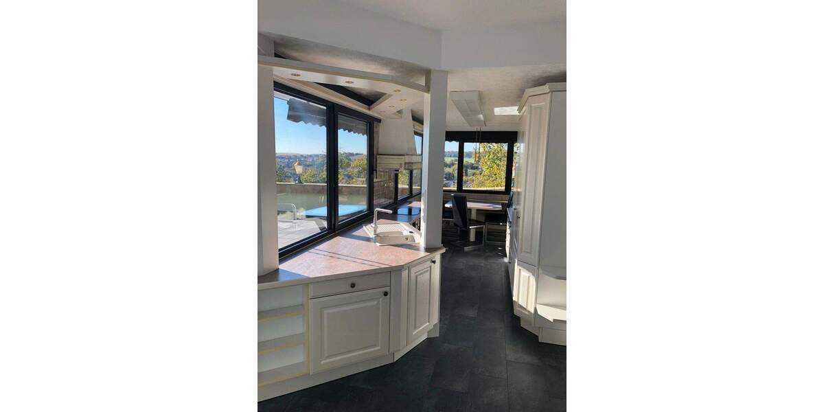 Einfamilienhaus Untergruppenbach - 9 Zimmer, 332 m&sup2;, 980.000&euro; | Angebot:25657368