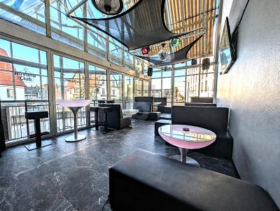 WER IM GLASHOUSE SITZT, SOLLTE LAUTER DREHEN - Gewerbeobjekt Leonberg | Angebot:27233866