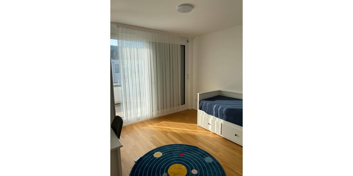 Etagenwohnung Esslingen am Neckar Brühl - 5 Zimmer, 127 m&sup2;, 2.500&euro; | Angebot:25292623