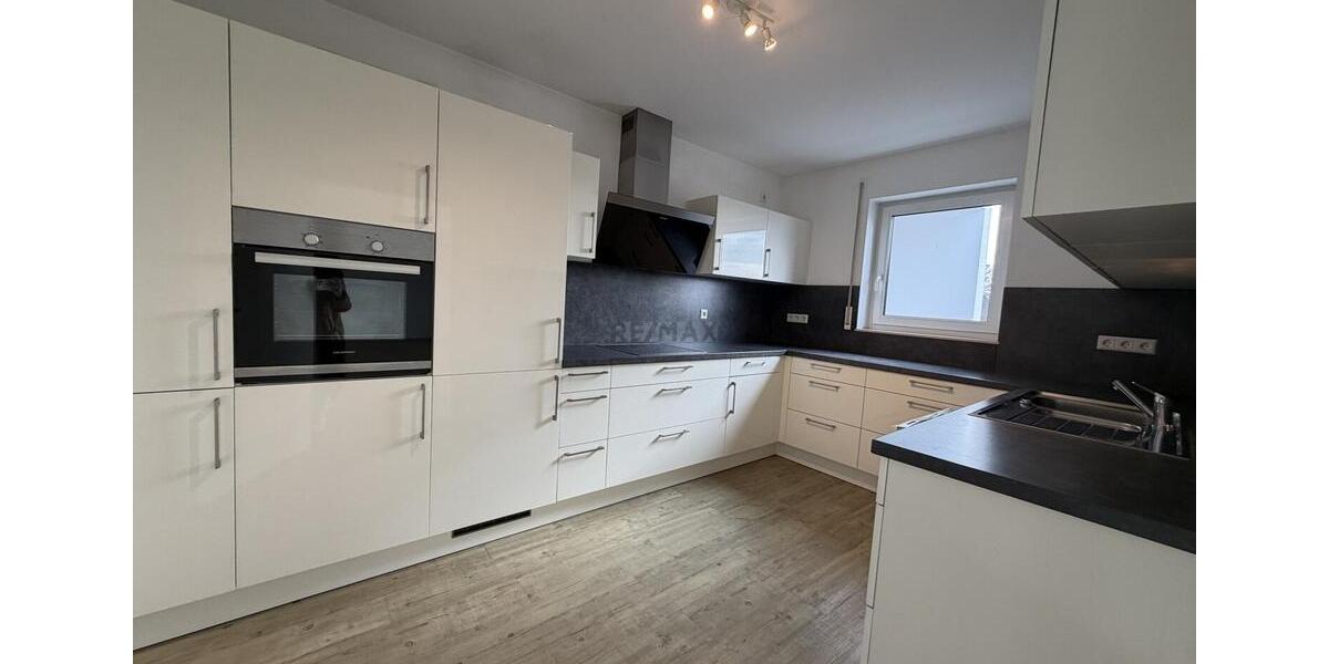 Dachgeschoßwohnung Göppingen Faurndau - 2 Zimmer, 91 m&sup2;, 1.200&euro; | Angebot:24687416