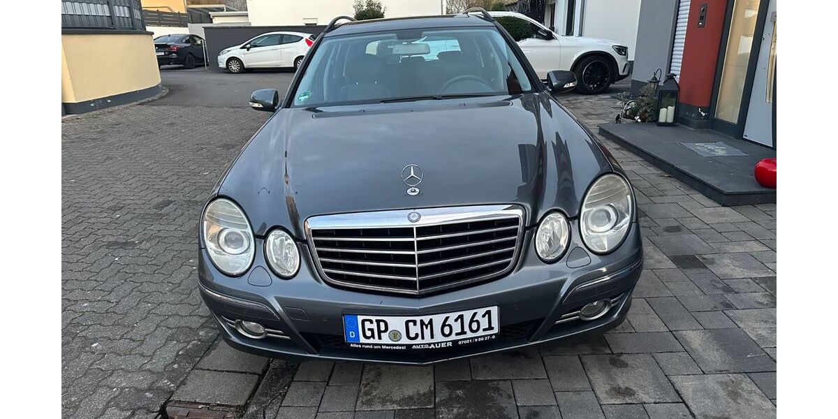 Mercedes-Benz E 280 256.542 km 3.900 &euro; Ebersbach 73061
