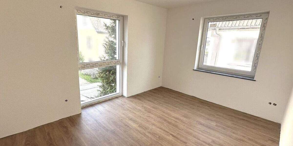 Mehrfamilienhaus, Wohnhaus Schwaikheim - 9 Zimmer, 218 m&sup2;, 749.000&euro; | Angebot:25662282