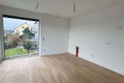 Wohnung Esslingen am Neckar Oberesslingen - 3 Zimmer, 81 m&sup2;, 1.585&euro; | Angebot:26006409