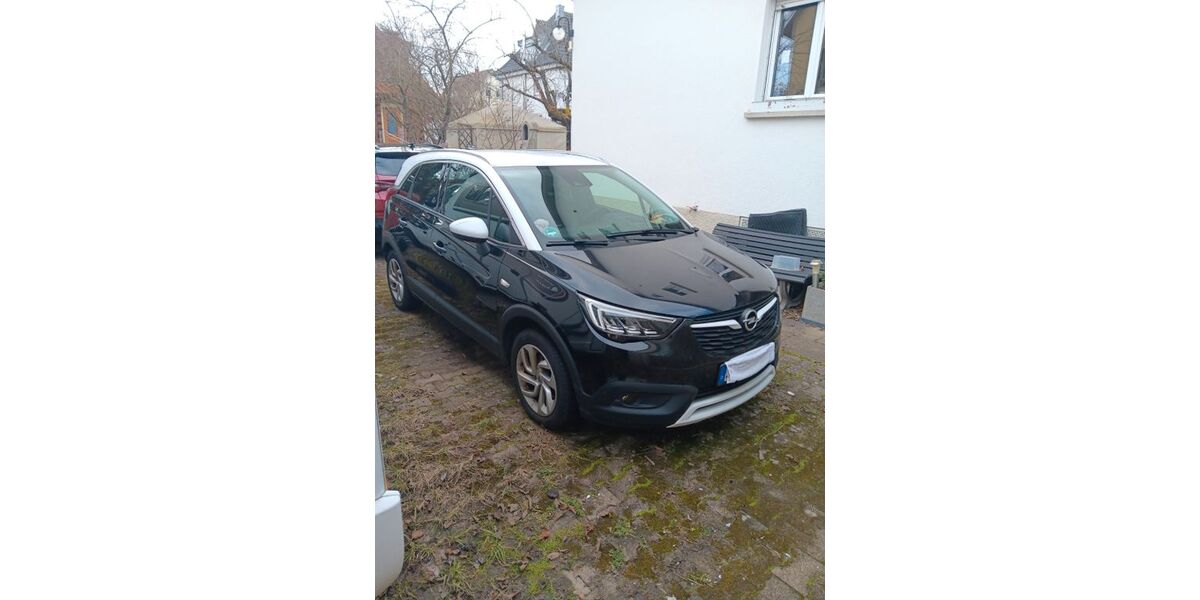 Opel Crossland (X) 40.600 km 13.999 &euro; Stuttgart 70563