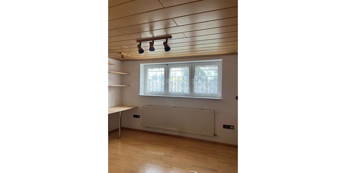 Etagenwohnung Stuttgart Vaihingen - 3 Zimmer, 100 m&sup2;, 1.550&euro; | Angebot:25860166