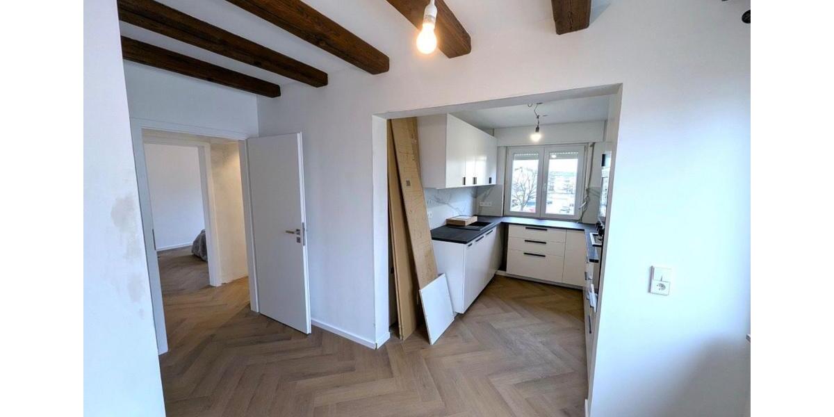 Etagenwohnung Kornwestheim - 3.5 Zimmer, 95 m&sup2;, 1.800&euro; | Angebot:25615120