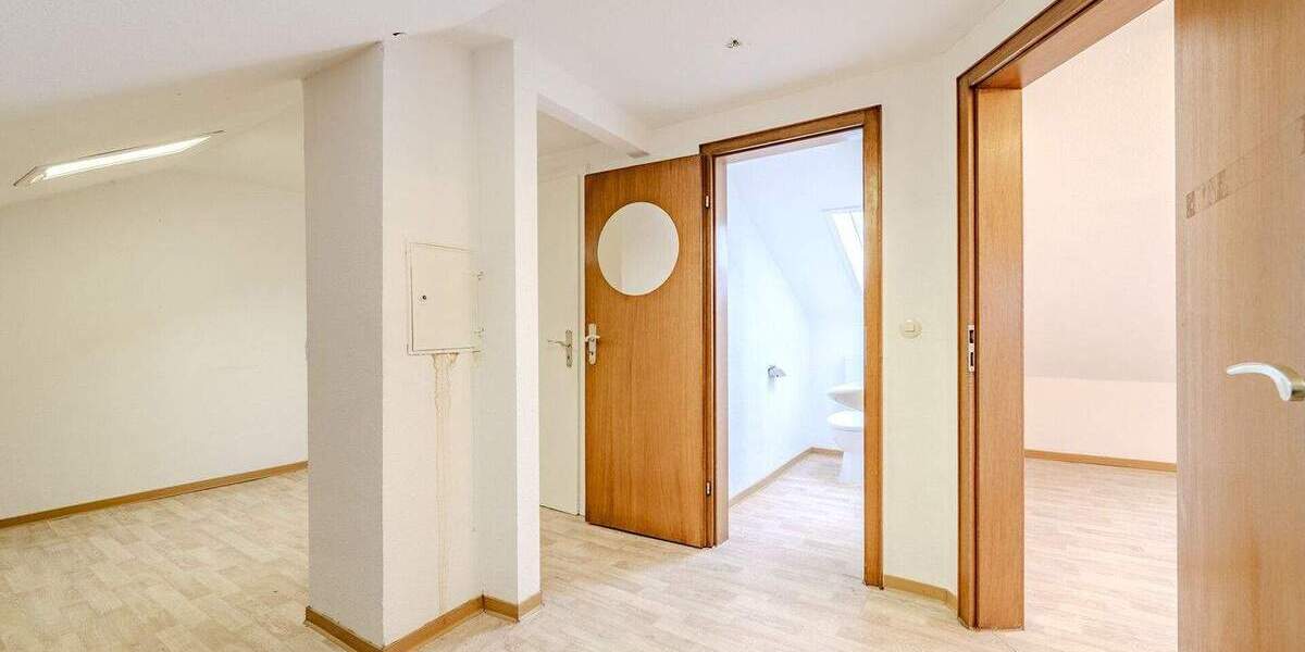 Mehrfamilienhaus, Wohnhaus Sindelfingen / Maichingen Maichingen - 8 Zimmer, 145 m&sup2;, 629.000&euro; | Angebot:25746135