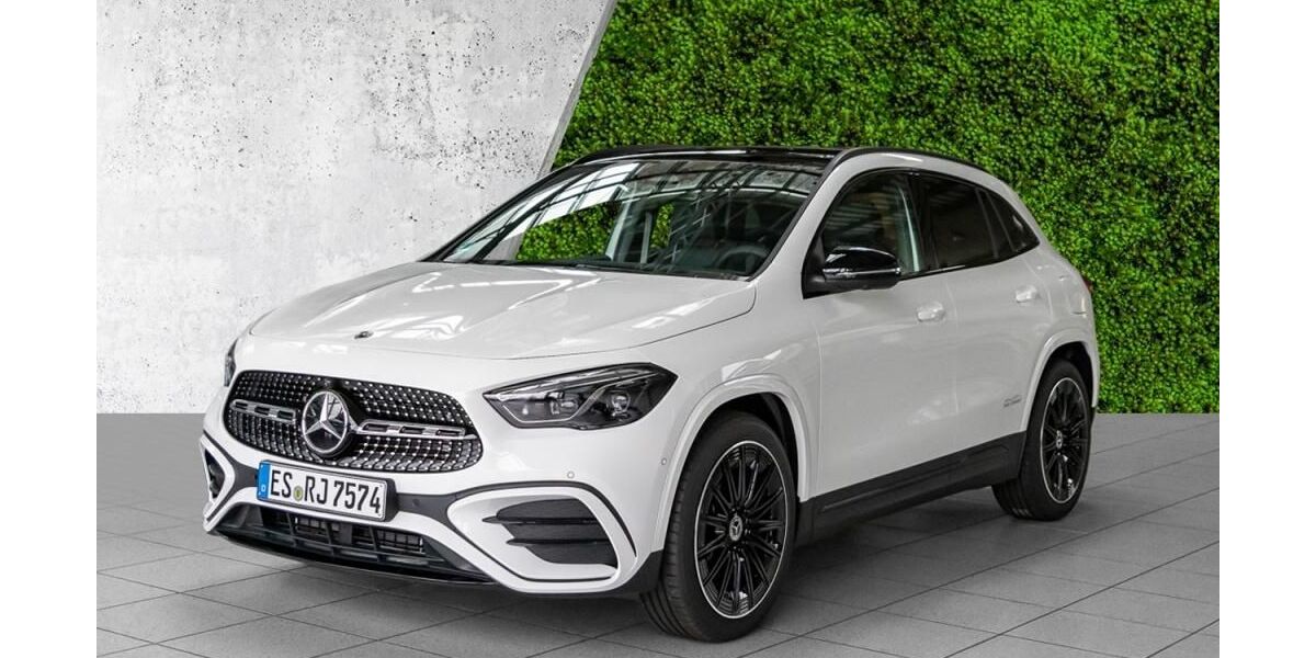 Mercedes-Benz GLA 200 8.000 km 44.850 &euro; Esslingen 73730