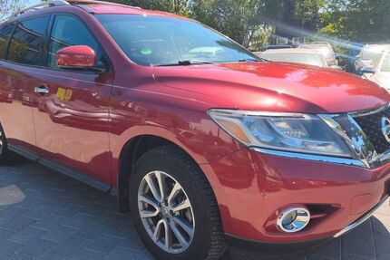 Nissan Pathfinder 195.131 km 6.500 &euro; Fellbach 70736
