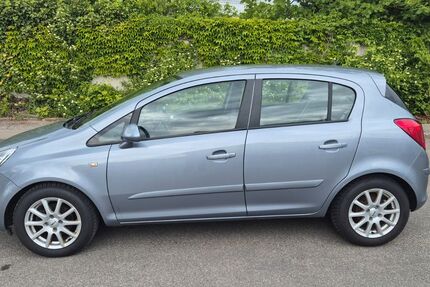 Opel Corsa 83.000 km 3.999 &euro; möglingen 71696