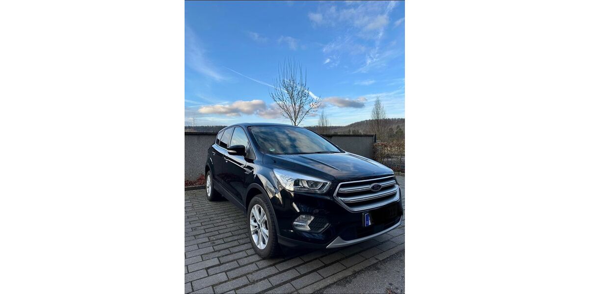 Ford Kuga 92.000 km 12.600 &euro; Leonberg 71229
