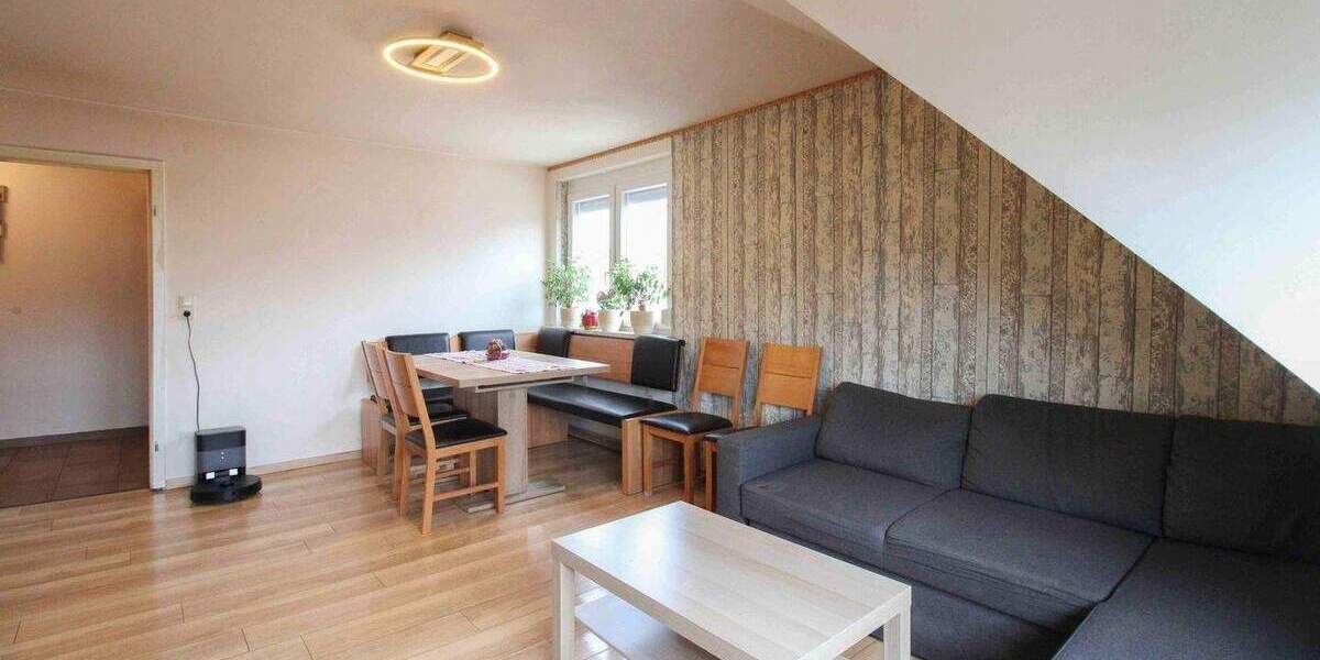 Etagenwohnung Schorndorf - 4 Zimmer, 81 m&sup2;, 265.000&euro; | Angebot:25747391
