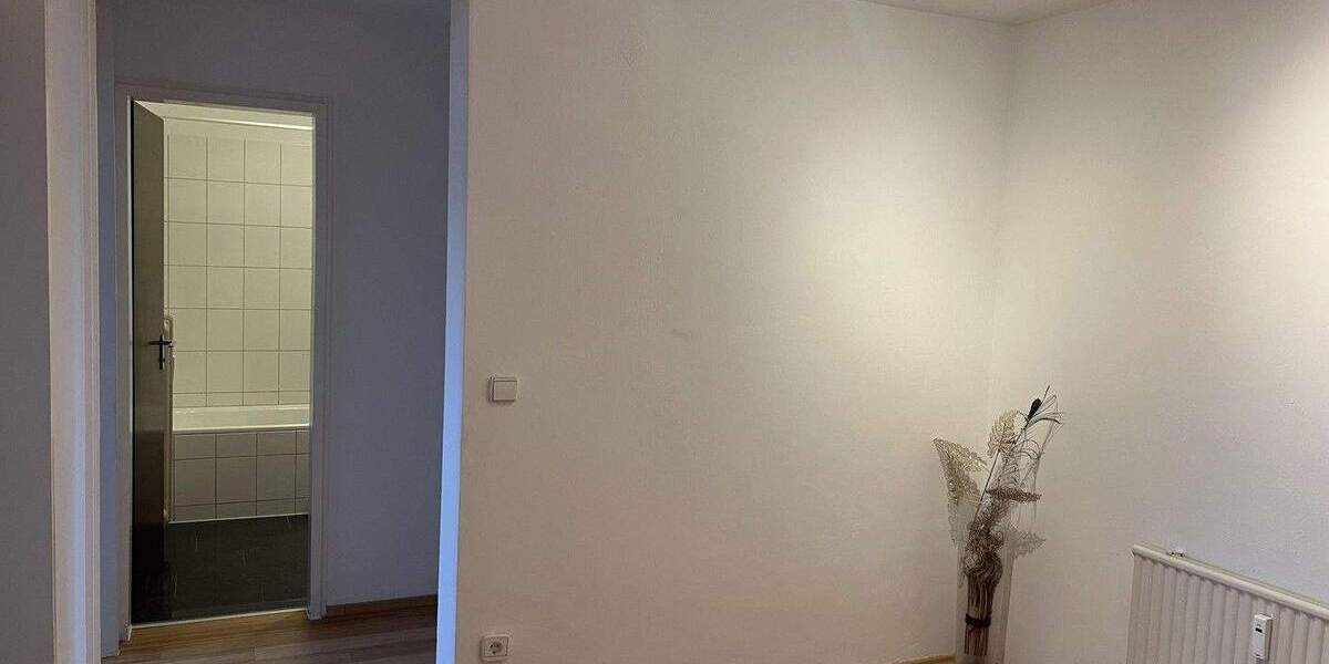 Etagenwohnung Stuttgart Möhringen - 3 Zimmer, 76 m&sup2;, 330.000&euro; | Angebot:25755946