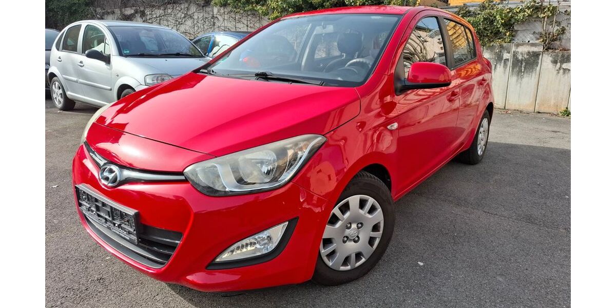 Hyundai i20 162.000 km 2.999 &euro; Stuttgart 70195