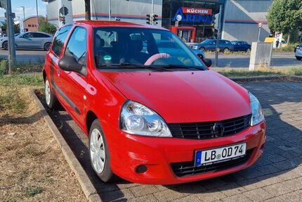 Renault Clio 221.000 km 2.700 &euro; Ludwigsburg 71636