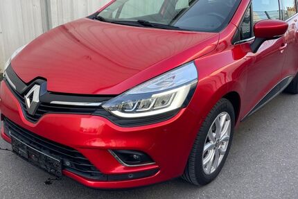 Renault Clio 142.000 km 9.490 &euro; Böblingen 71034