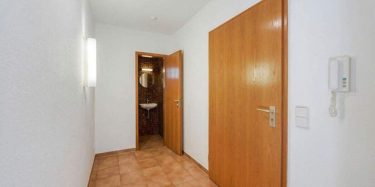 Etagenwohnung Stuttgart Nord - 2 Zimmer, 80 m&sup2;, 1.000&euro; | Angebot:25729901