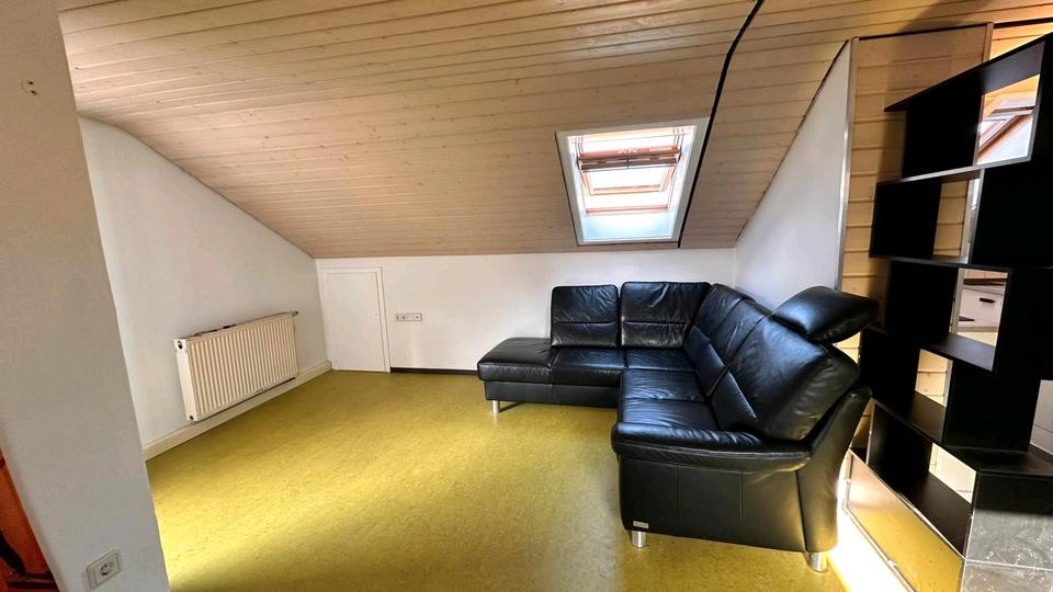 Dachgeschoßwohnung Ostfildern - 1 Zimmer, 35 m&sup2;, 700&euro; | Angebot:25336234