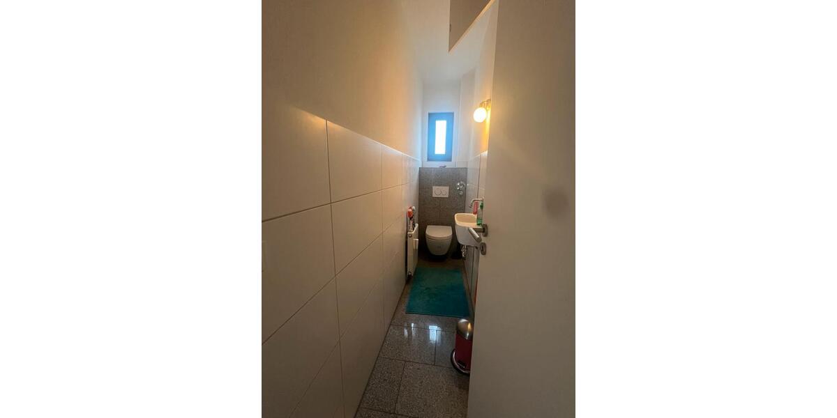 Etagenwohnung Stuttgart Zuffenhausen - 3 Zimmer, 84 m&sup2;, 1.000&euro; | Angebot:25953922