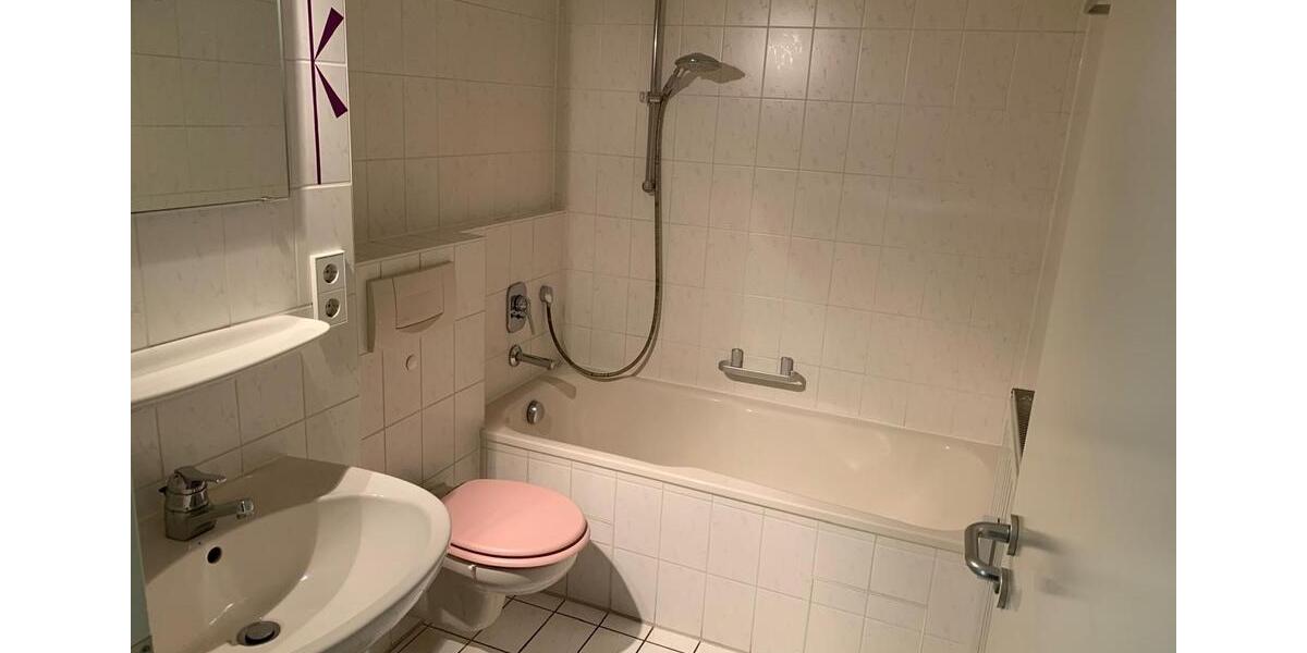 Erdgeschoßwohnung Ludwigsburg Oßweil - 1 Zimmer, 43 m&sup2;, 870&euro; | Angebot:26516844
