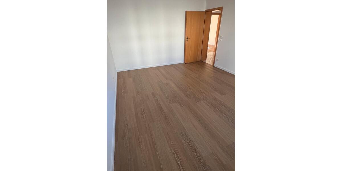 Erdgeschoßwohnung Stuttgart Stuttgart-West - 3 Zimmer, 77 m&sup2;, 1.400&euro; | Angebot:25408335