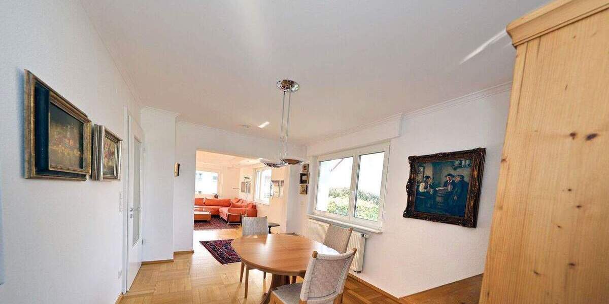 Etagenwohnung Leinfelden-Echterdingen Leinfelden - 4 Zimmer, 110 m&sup2;, 2.000&euro; | Angebot:25840929