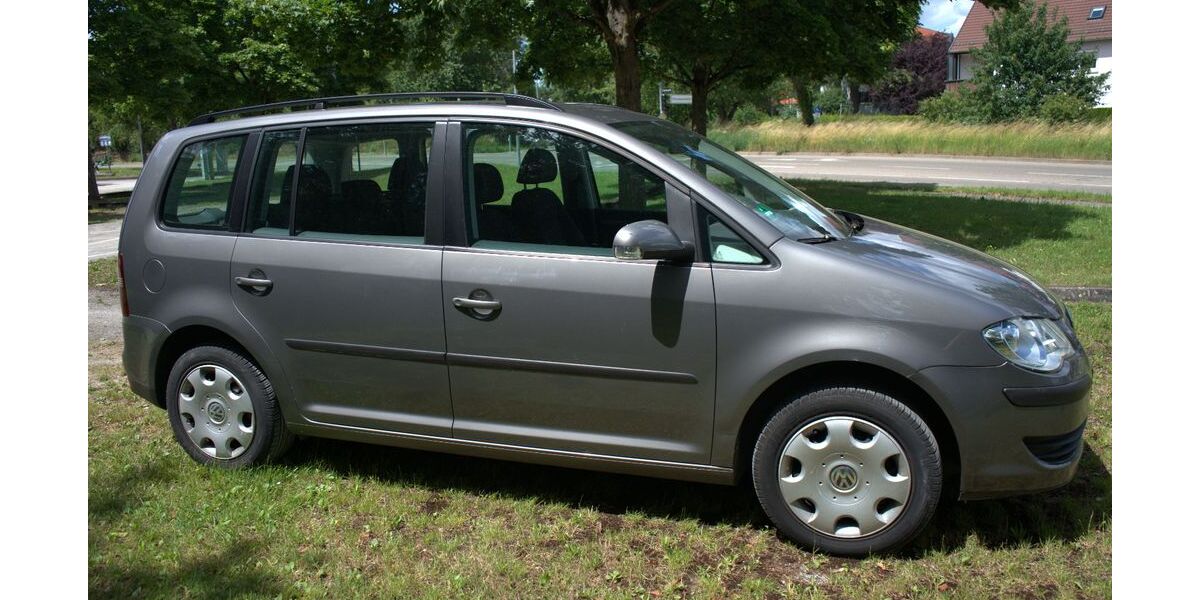 VW Touran 45.000 km 8.500 &euro; Stuttgart 70180