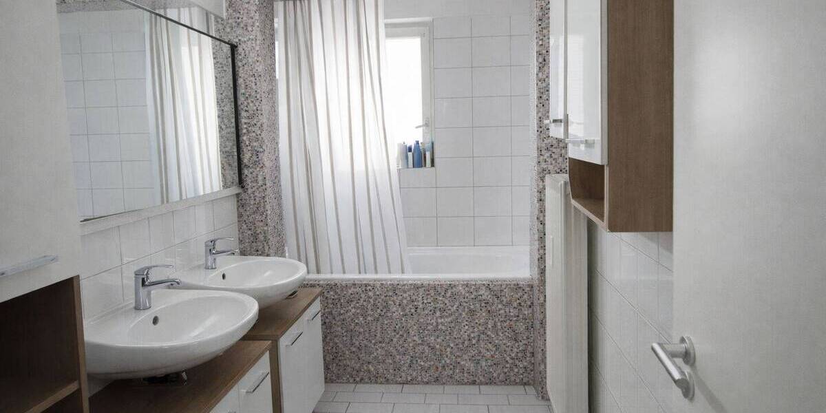 Etagenwohnung Stuttgart Ost - 4 Zimmer, 106 m&sup2;, 399.000&euro; | Angebot:25928474