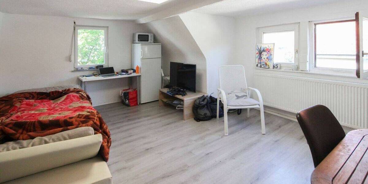 Doppelhaushälfte Stuttgart Weilimdorf - 7 Zimmer, 170 m&sup2;, 485.000&euro; | Angebot:26080889