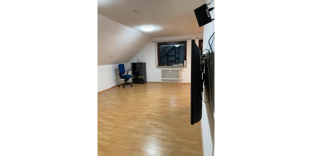 Dachgeschoßwohnung Rutesheim - 2.5 Zimmer, 58 m&sup2;, 1.150&euro; | Angebot:26679246
