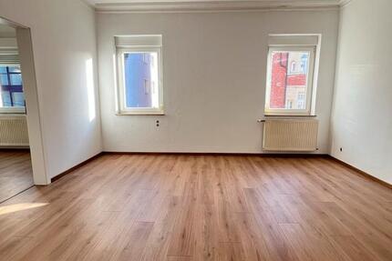 Wohnung Stuttgart Feuerbach - 3 Zimmer, 77 m&sup2;, 1.300&euro; | Angebot:25821682