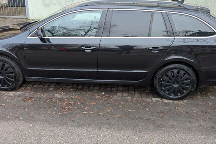 Skoda Superb 239.000 km 5.690 &euro; Stuttgart 70469