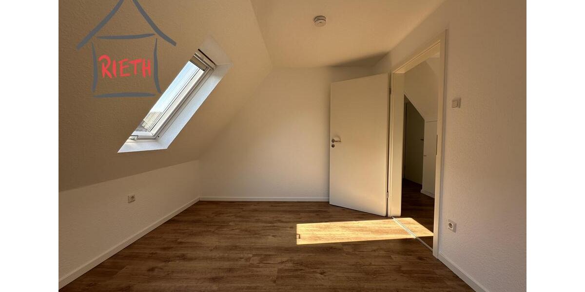 Dachgeschoßwohnung Remseck am Neckar - 3 Zimmer, 60 m&sup2;, 700&euro; | Angebot:25839320