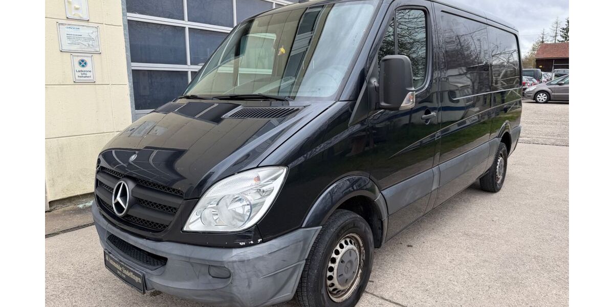 Mercedes-Benz Sprinter 131.000 km 8.500 &euro; Sindelfingen/Stuttgart 71069