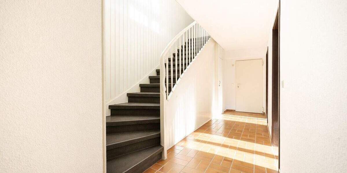Einfamilienhaus Stuttgart Vaihingen - 6 Zimmer, 193 m&sup2;, 1.090.000&euro; | Angebot:25685479