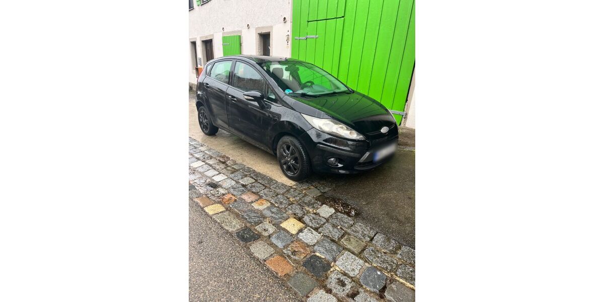 Ford Fiesta 246.000 km 2.500 &euro; Schorndorf 73614