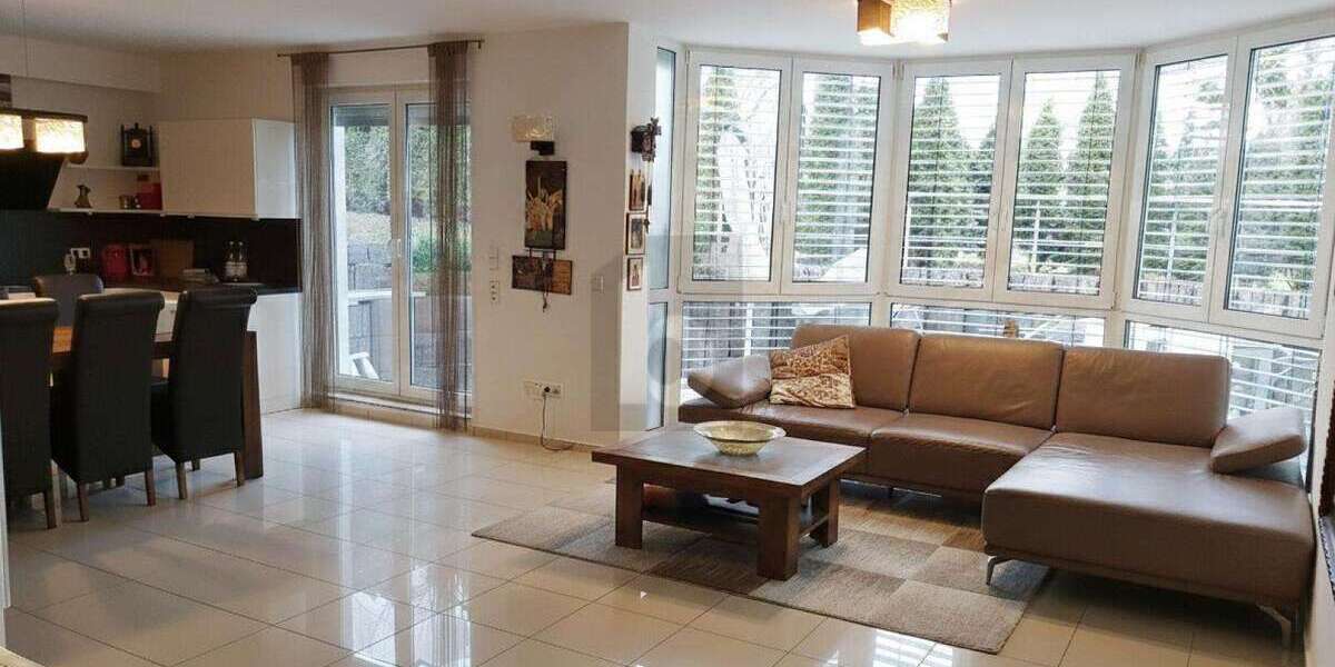 Etagenwohnung Sindelfingen Sindelfingen (Stadt) - 2.5 Zimmer, 99 m&sup2;, 399.000&euro; | Angebot:27702727
