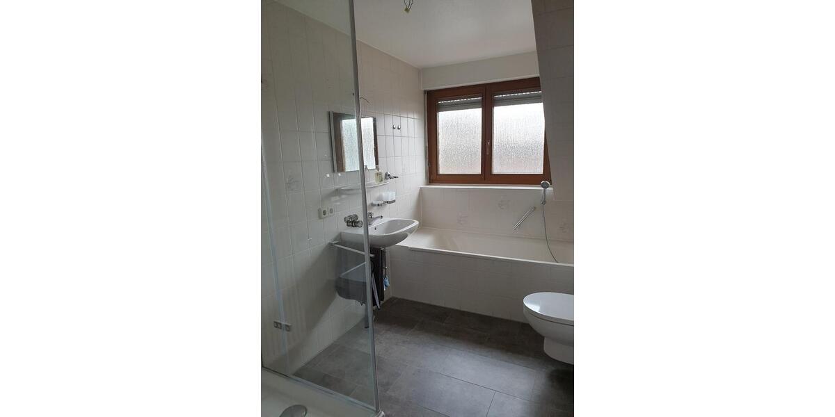 Dachgeschoßwohnung Besigheim - 2 Zimmer, 66 m&sup2;, 760&euro; | Angebot:25876539