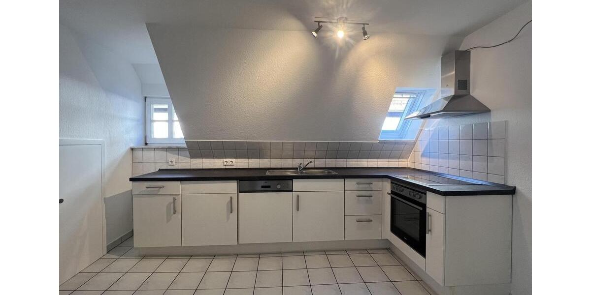 Dachgeschoßwohnung Schorndorf - 2 Zimmer, 75 m&sup2;, 900&euro; | Angebot:26683590