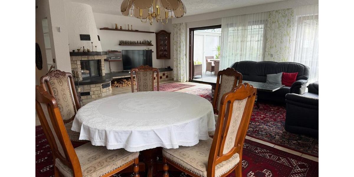 Doppelhaushälfte Sindelfingen Sindelfingen (Stadt) - 6 Zimmer, 240 m&sup2;, 2.650&euro; | Angebot:25975647