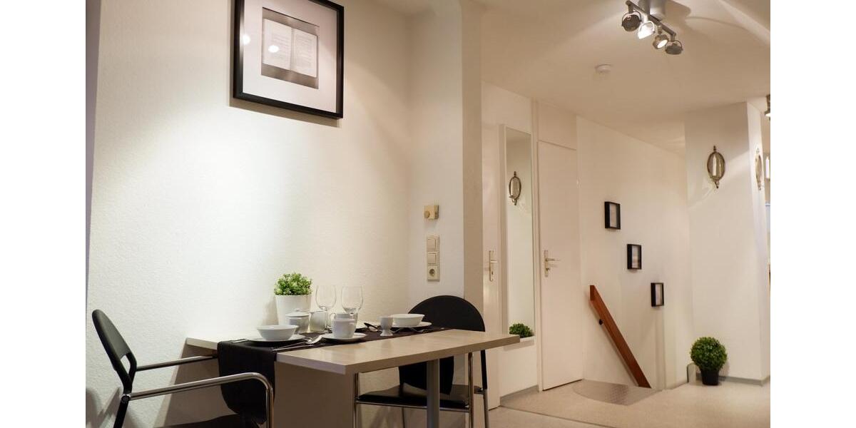 Dachgeschoßwohnung Stuttgart Neuwirtshaus - 1.5 Zimmer, 42 m&sup2;, 810&euro; | Angebot:25942973