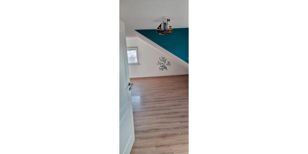 Mehrfamilienhaus, Wohnhaus Reichenbach an der Fils - 8 Zimmer, 195 m&sup2;, 599.000&euro; | Angebot:26697389