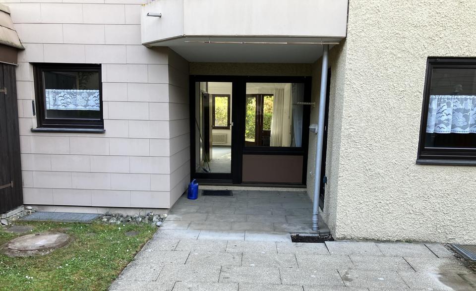 Erdgeschoßwohnung Stuttgart Botnang - 3.5 Zimmer, 87 m&sup2;, 1.300&euro; | Angebot:26660013