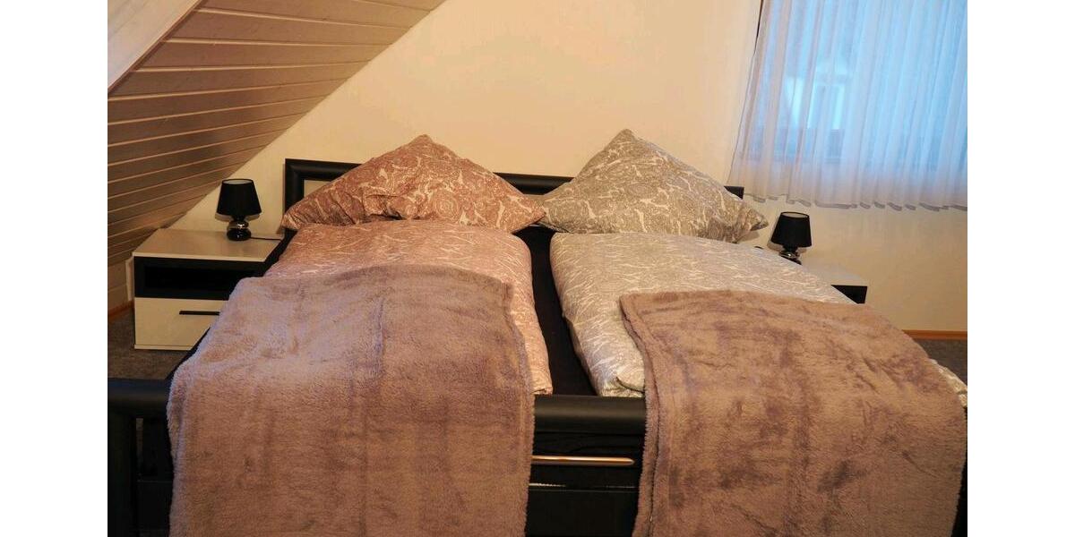 Dachgeschoßwohnung Erdmannhausen - 2.5 Zimmer, 55 m&sup2;, 1.000&euro; | Angebot:25163224